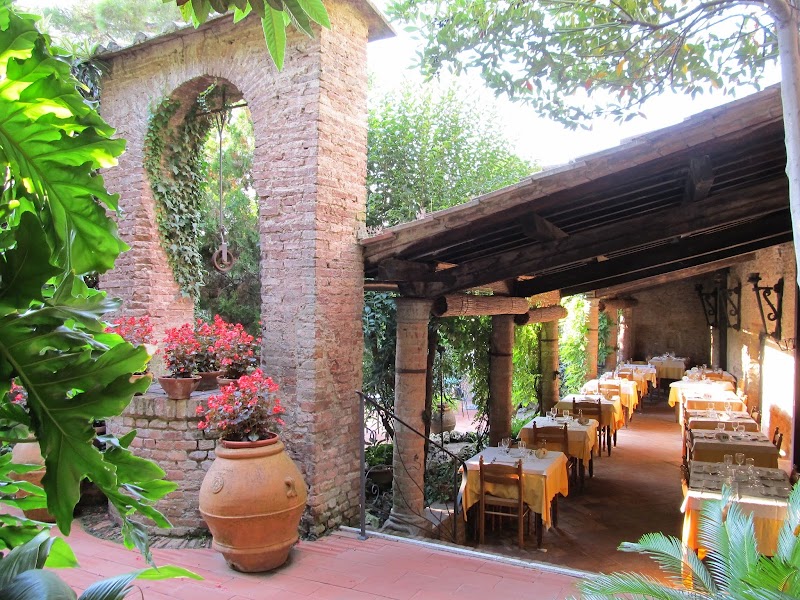 Albergo Il Castello in Certaldo, Italy