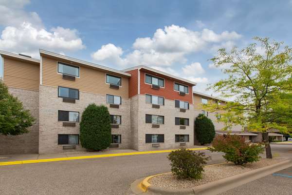 AmericInn by Wyndham Apple Valley in Apple Valley, United States
