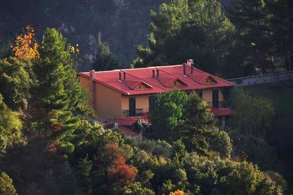 Aphrodite's Inn in Kalavryta, Greece