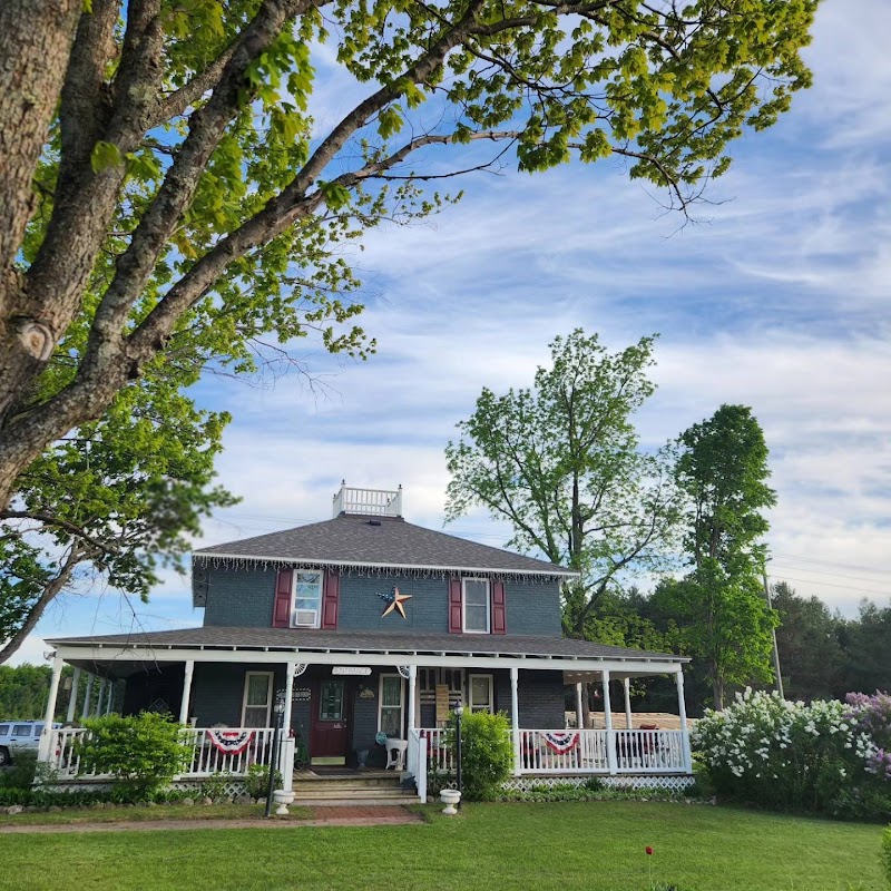 Applesauce Inn in Bellaire, United States