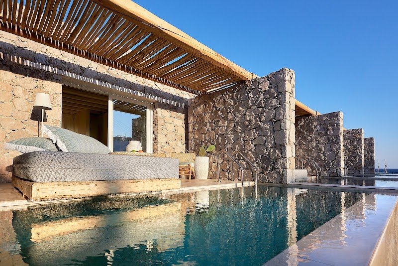 Artemis Deluxe Rooms in Artemida, Greece