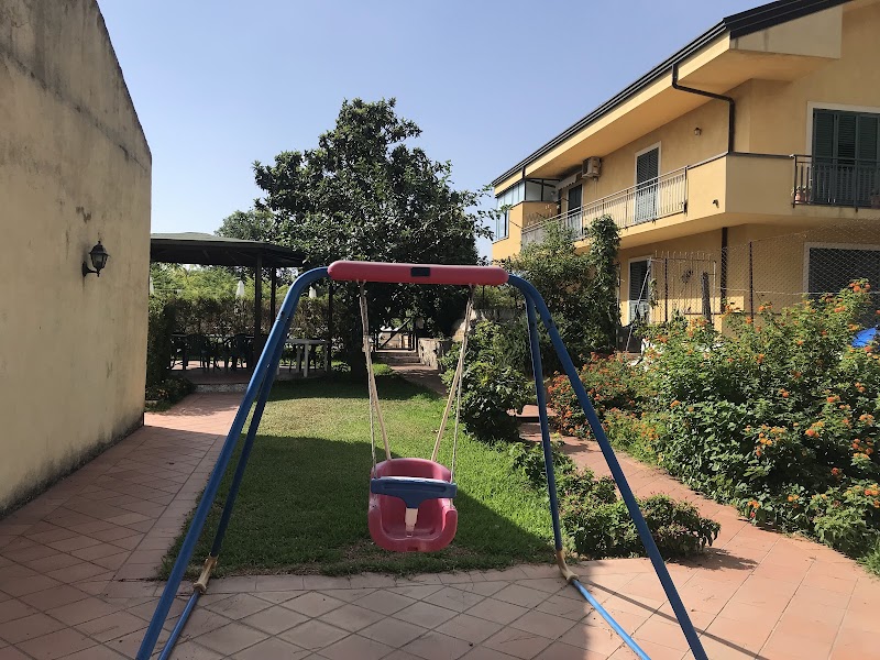 B&B A Due Passi Da in Aci Sant'Antonio, Italy