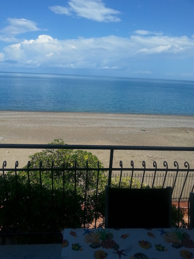 B&B Altavilla Beach in Altavilla Milicia, Italy