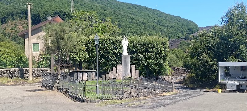 B&B Aria Dell'Etna in Giarre, Italy