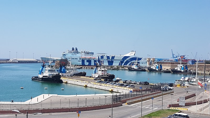 B&B Port View Guesthouse in Civitavecchia, Italy