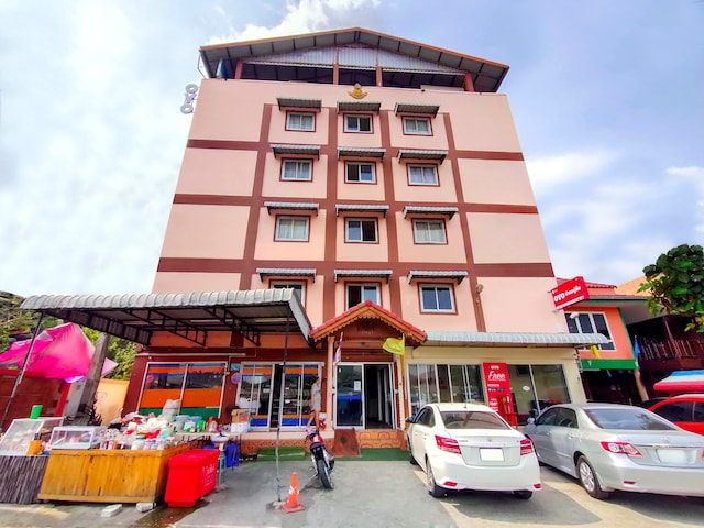 Baan Yuyuen in Ban Talat Rangsit, Thailand