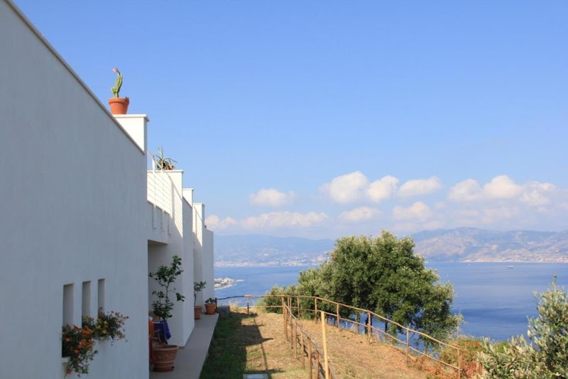 Bed & Breakfast Blu Infinito in Bagnara Calabra, Italy