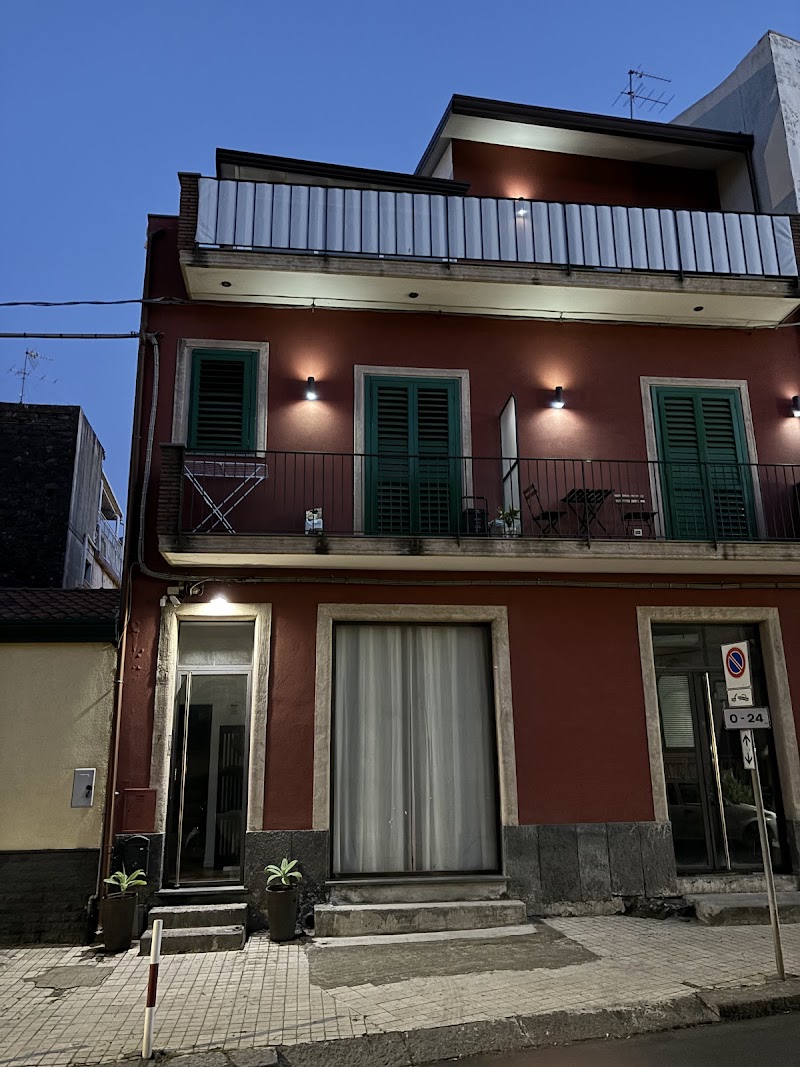 Bed & Breakfast Dietro le Mura in Aci Castello, Italy