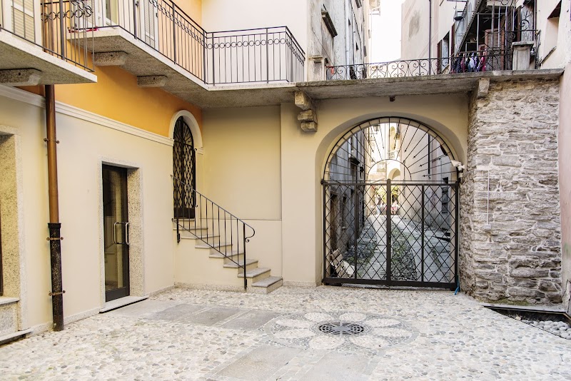 Bed & Breakfast Domus Residence in Domodossola, Italy