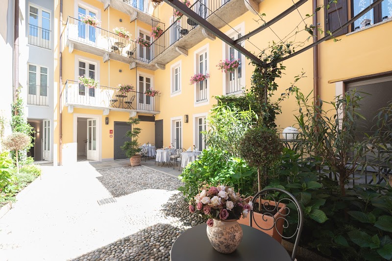 Bed & Breakfast Il Borgo Antico in Domodossola, Italy