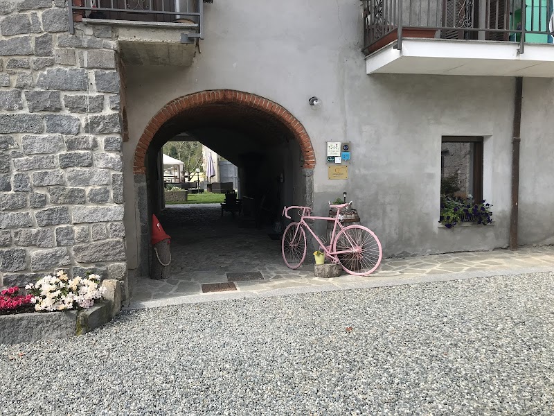 Bed & Breakfast Il Cortile in Domodossola, Italy