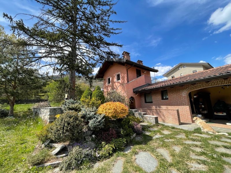 Bed & Breakfast La Vigne in Aosta, Italy