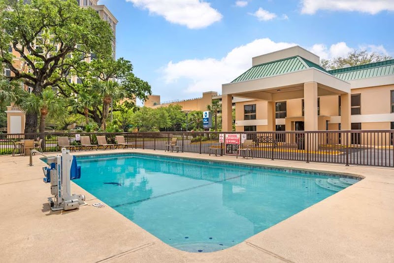 Best Western Oak Manor in Biloxi, United States