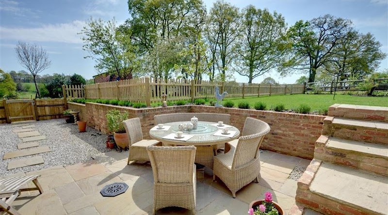 Bircholt Cottage in Ashford, United Kingdom