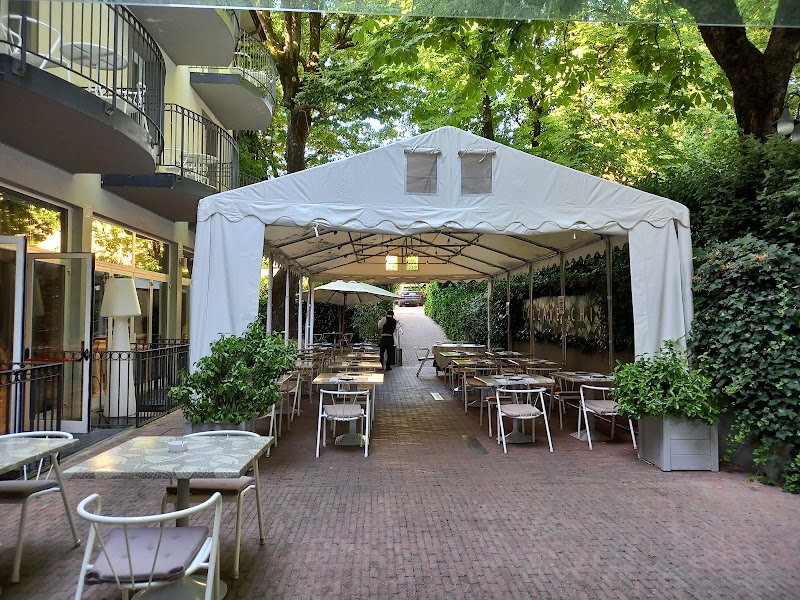 Boutique Hotel Calzavecchio in Casalecchio di Reno, Italy