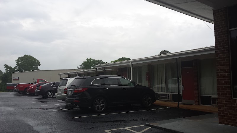 Bulldog Inn in Athens, United States