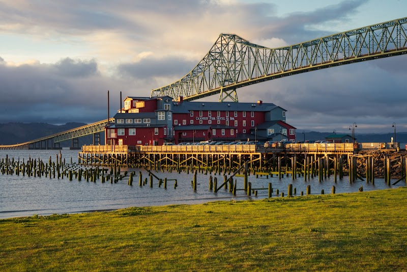 Cannery Pier Hotel & Spa in Astoria, United States
