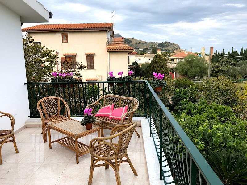 Casa Flavia in Altavilla Milicia, Italy