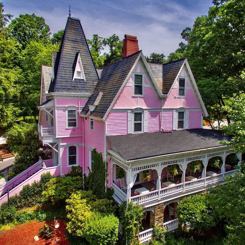 Cedar Crest Inn in Asheville, United States