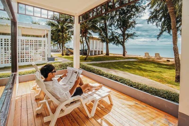 Chaolao Tosang Beach Hotel in Chanthaburi, Thailand