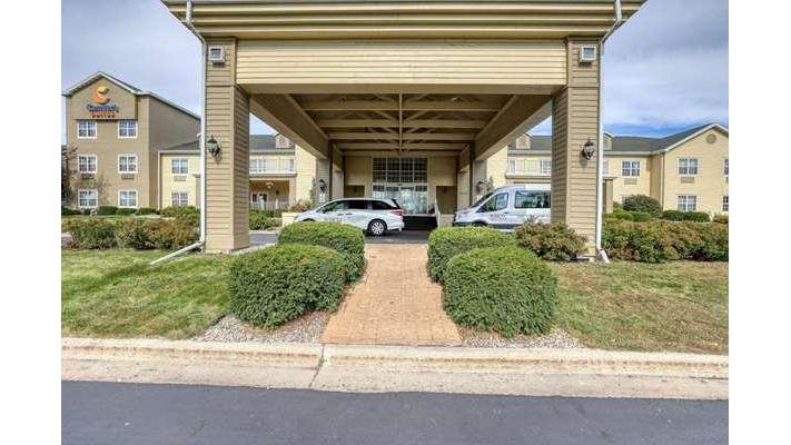 Comfort Suites Appleton Airport in Appleton, United States