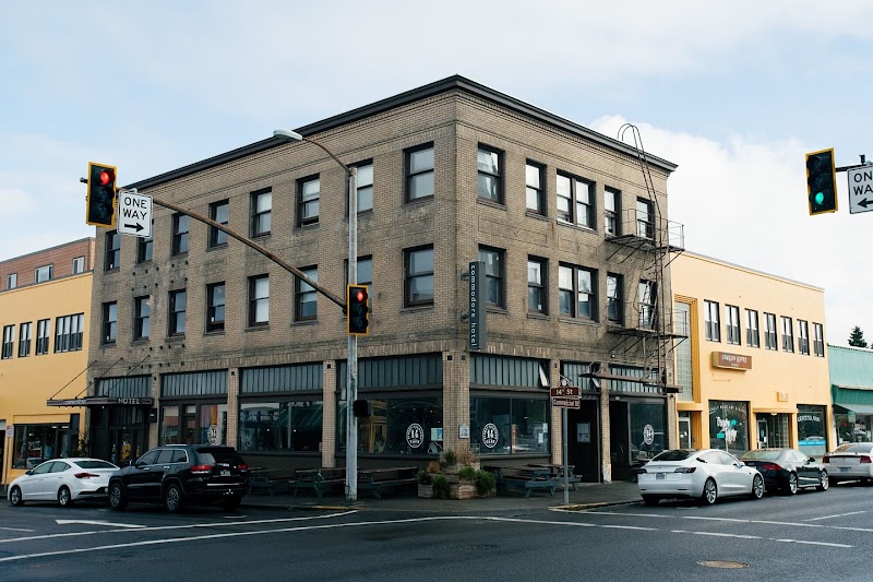 Commodore Hotel in Astoria, United States