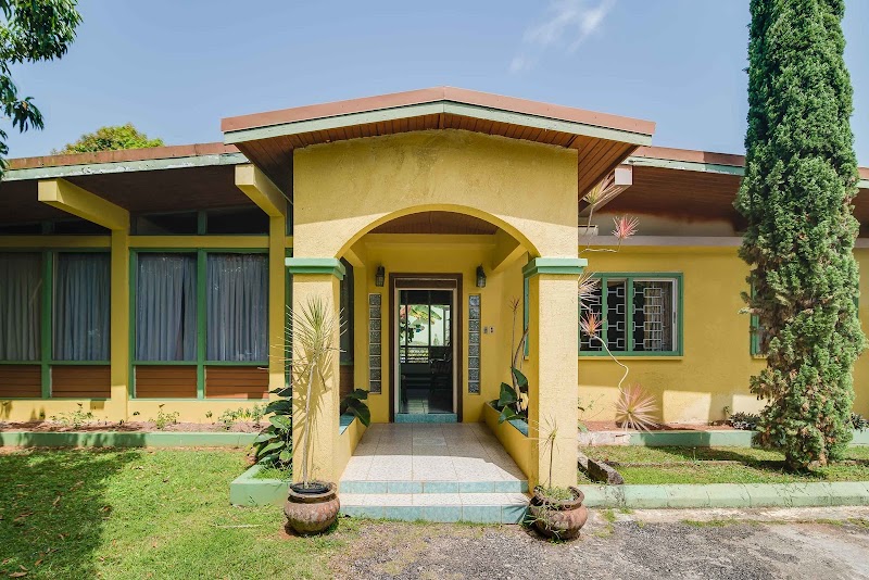 Country Home Villa in Mandeville, Jamaica