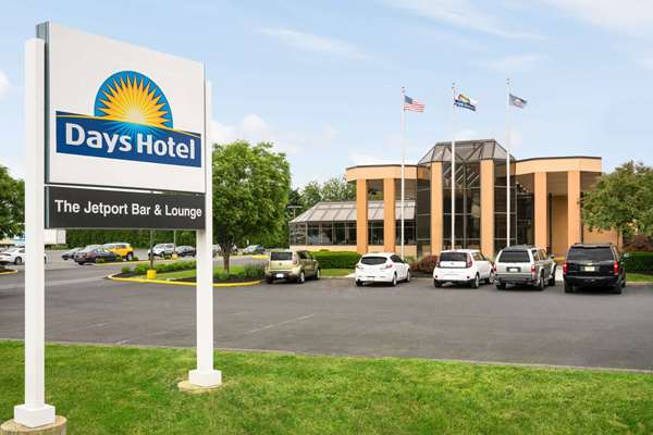 Days Hotel by Wyndham Allentown Airport/Lehigh Valley in Allentown, United States