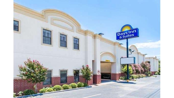 Days Inn & Suites by Wyndham Big Spring in Big Spring, United States
