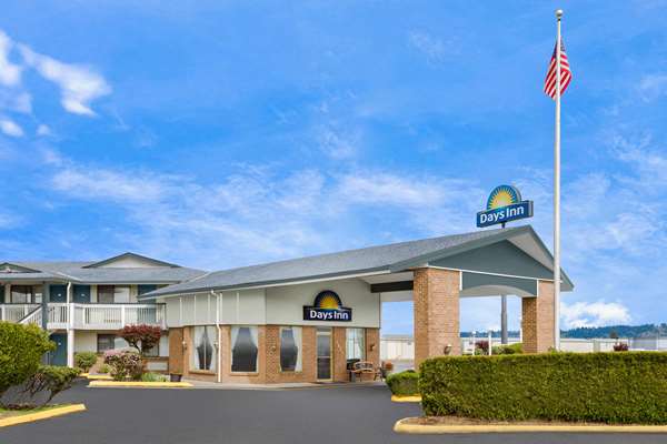 Days Inn by Wyndham Auburn in Auburn, United States, United States