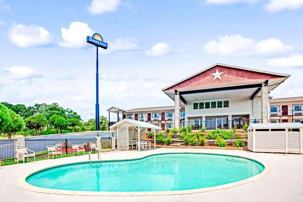 Days Inn by Wyndham Boerne in Boerne, United States