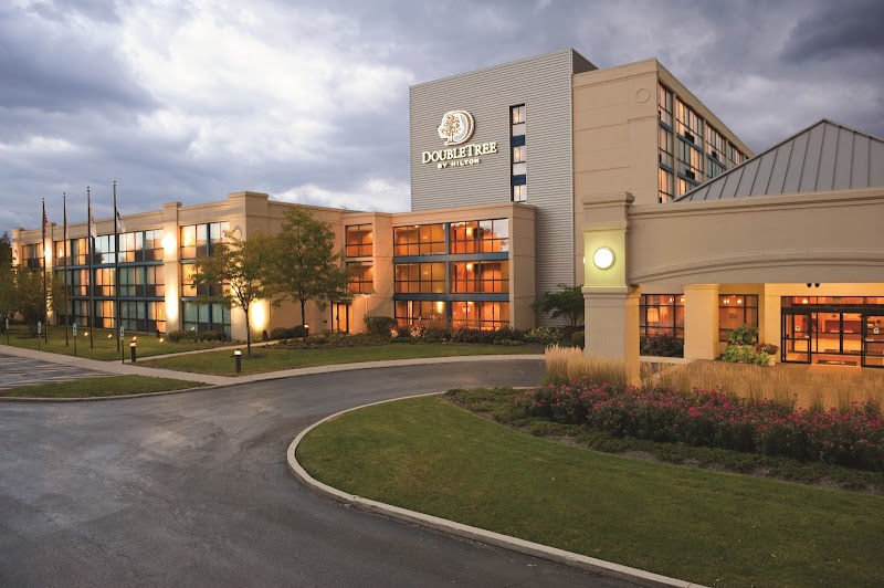 DoubleTree by Hilton Hotel Chicago - Arlington Heights in Arlington Heights, United States