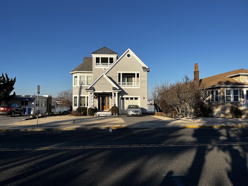 Driftwood Inn Motel in Birch Bay, United States