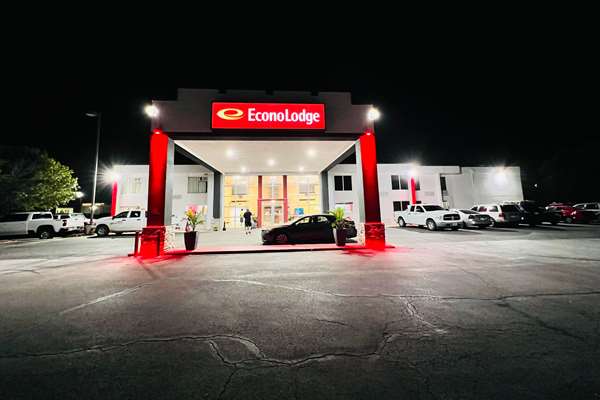 Econo Lodge Ardmore in Ardmore, United States