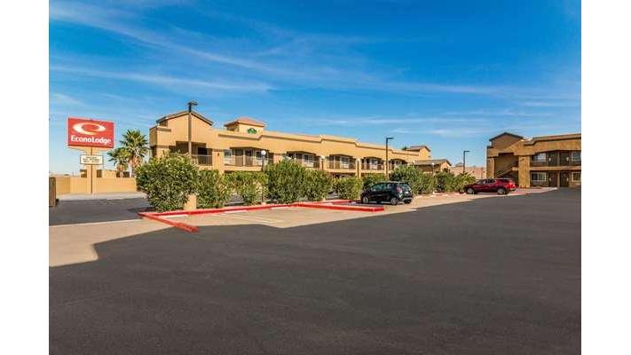 Econo Lodge Hesperia - Victorville I-15 in Apple Valley, United States
