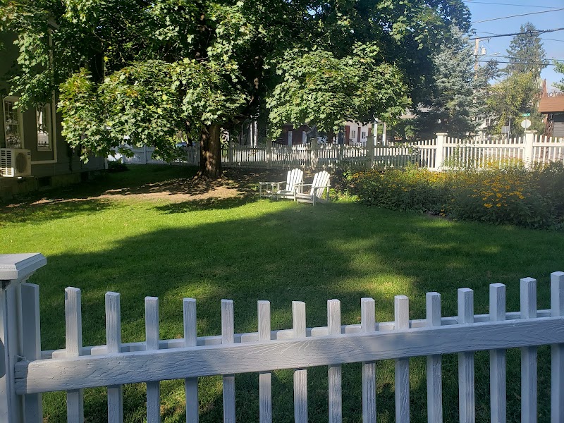 Eddington House Inn in Bennington, United States