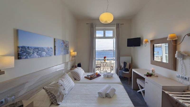 Esperance 1 in Ermoupoli, Greece