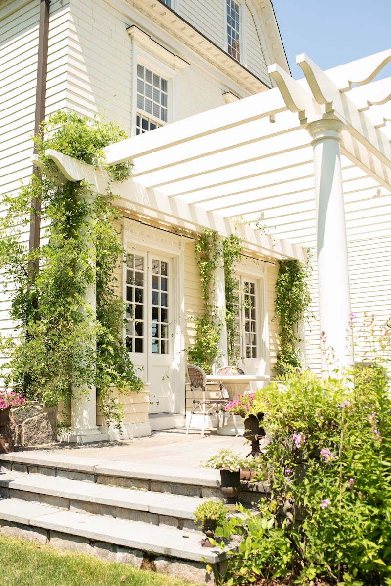 Fountain Manor Inn in Ansonia, United States