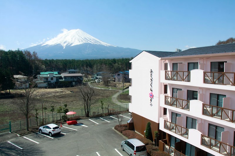 Fujizakura Inn in Fujiyoshida, Japan