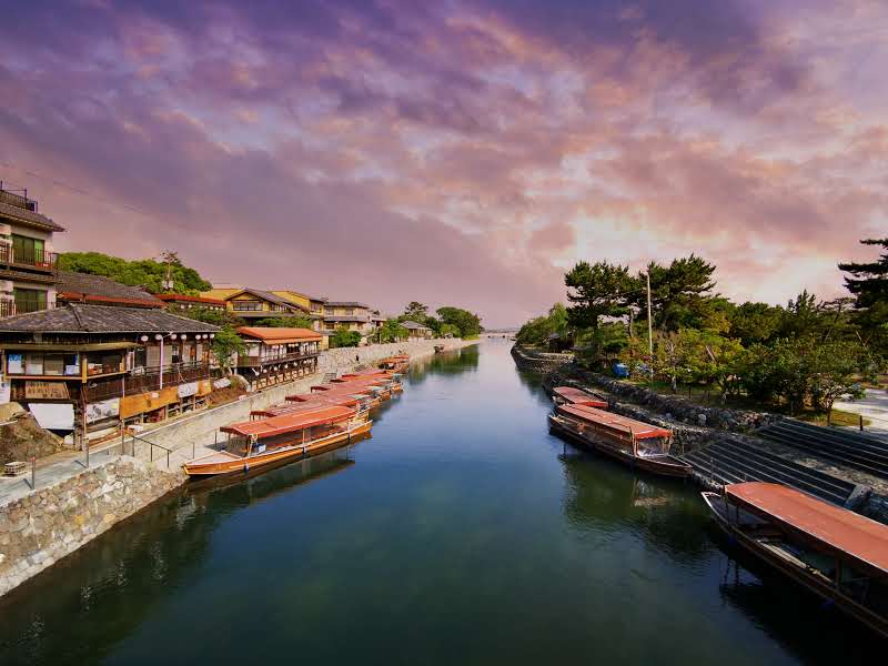 Hanayashiki Ukifune-en in Uji, Japan