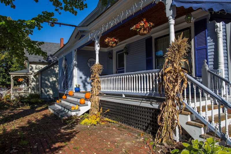 Holidae House in Bethel, United States