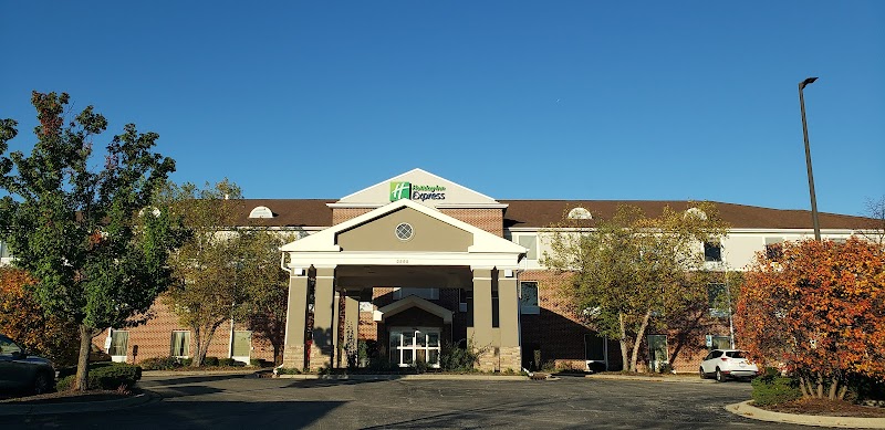 Holiday Inn Express Hotel & Suites Chicago-Algonquin in Algonquin, United States