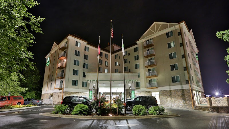 Holiday Inn Express & Suites Asheville Downtown in Asheville, United States