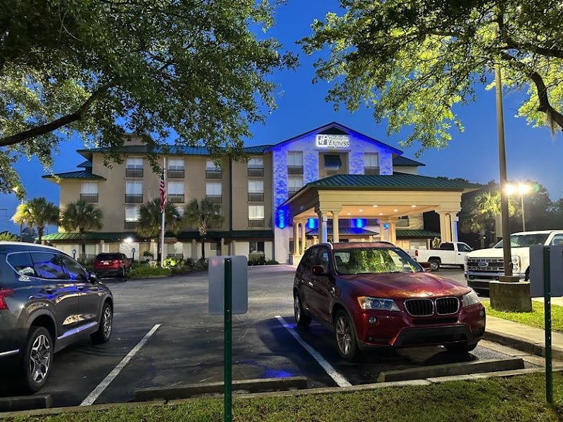 Holiday Inn Express & Suites Bluffton at Hilton Head Area in Bluffton, United States