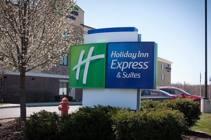 Holiday Inn Express & Suites Youngstown West - Austintown in Austintown, United States