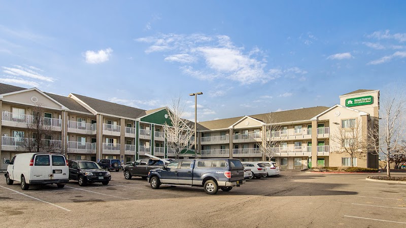 HomeTowne Studios by Red Roof Denver - Airport/Aurora in Aurora, United States
