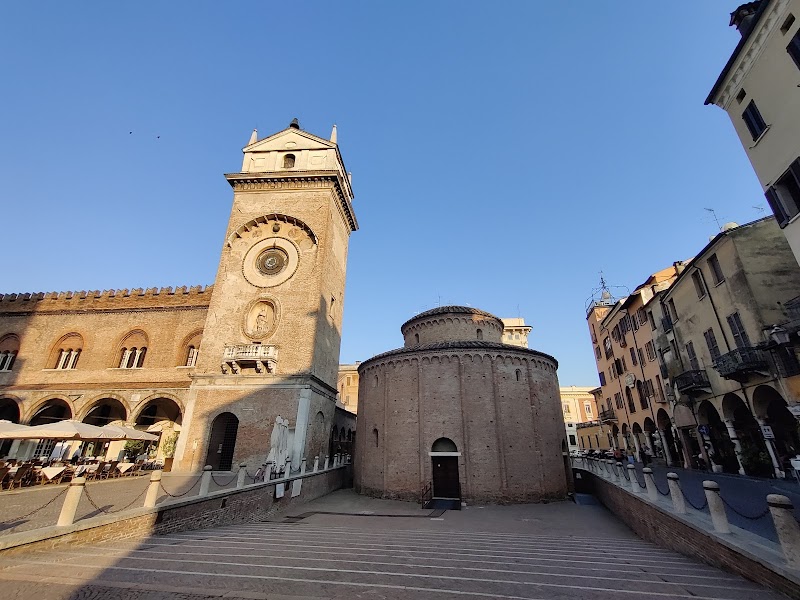 Hotel Agorà Residenza in Mantova, Italy