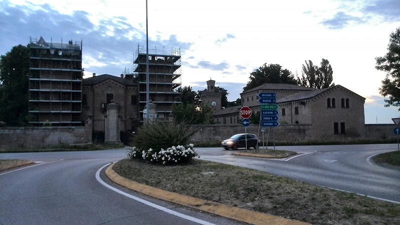 Hotel Al Castello in Cento, Italy