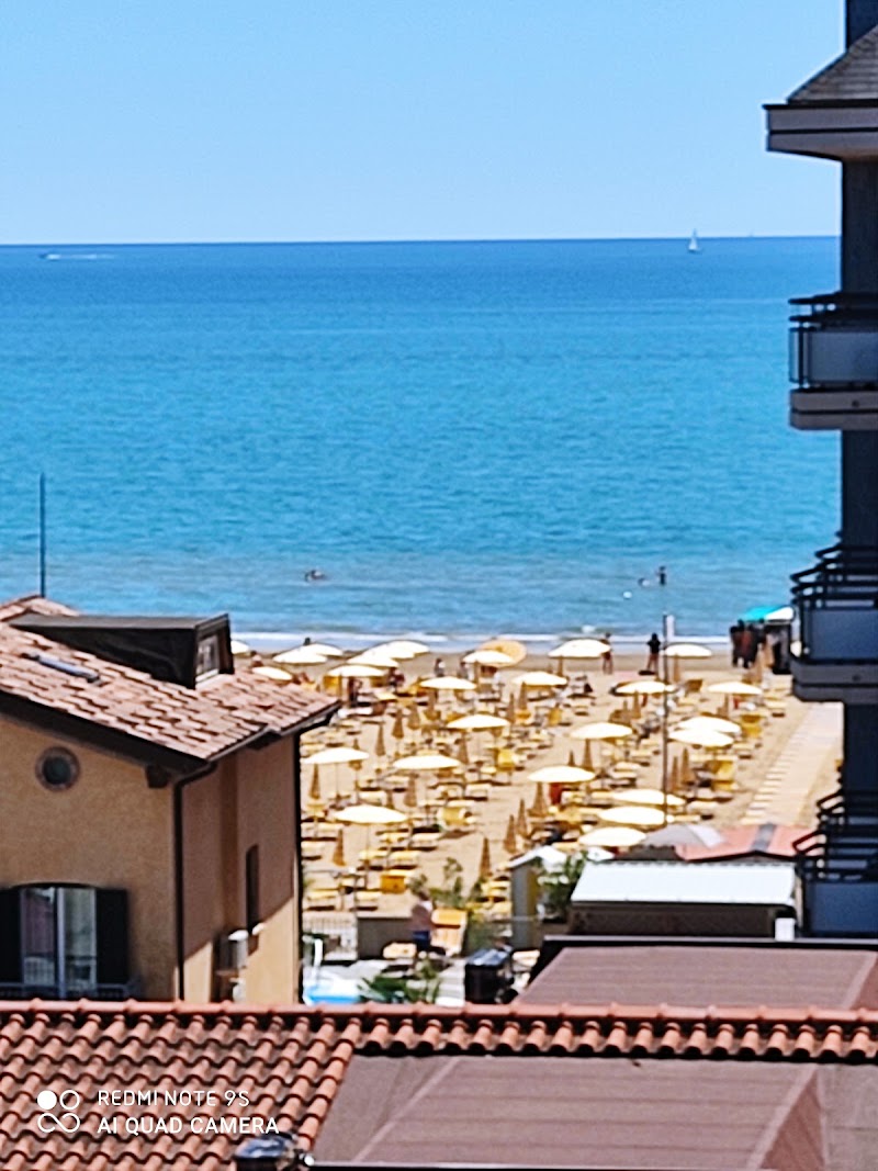 Hotel Al Mare in Iesolo, Italy