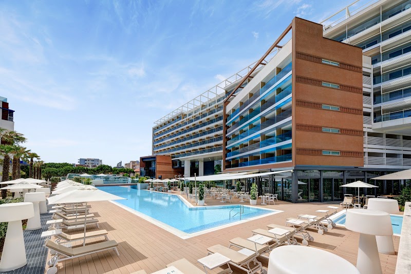 Hotel Almar Jesolo Resort & Spa in Iesolo, Italy